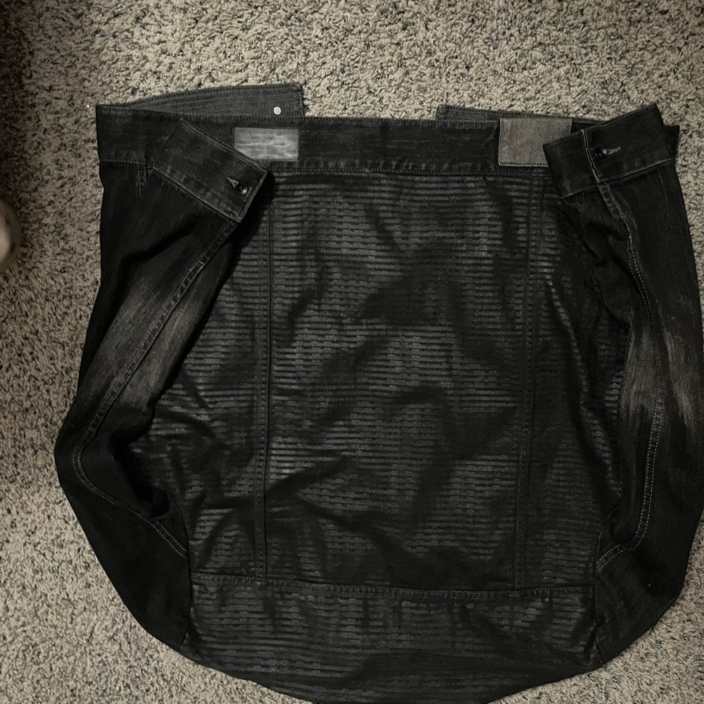 Sean John Faded Black Denim Jacket - Picture 3 of 3